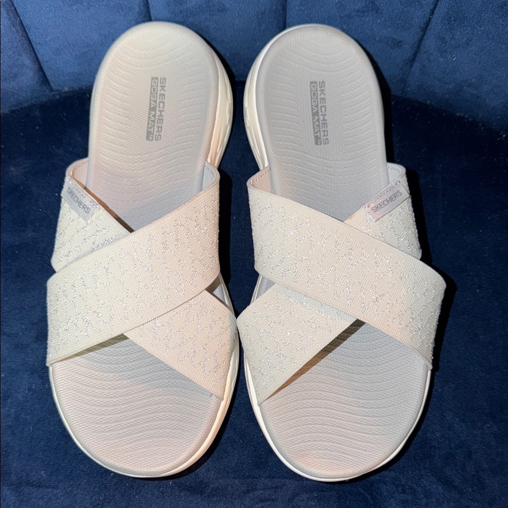 Skechers Goga Mat Women's Silver Shimmer Slide Sandals Size 8 - Picture 7 of 7